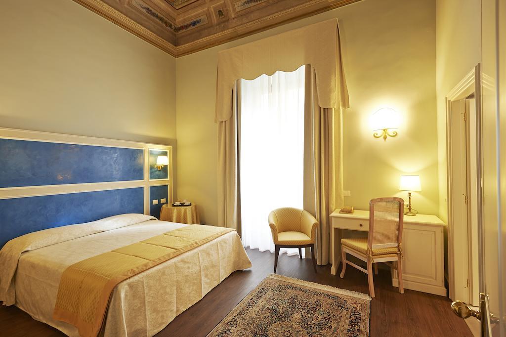 Hotel Firenze Capitale ห้อง รูปภาพ